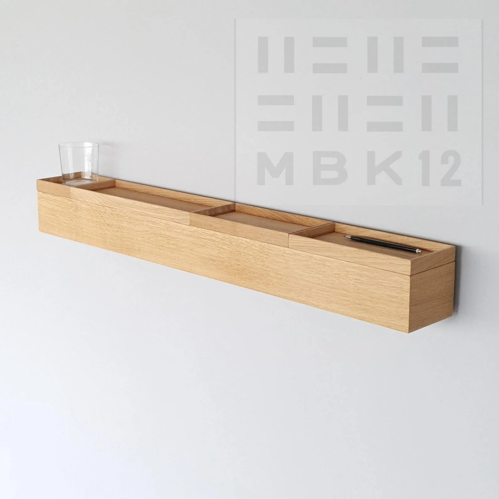 schmale Wandkonsole massive Eiche natur 96cm vier Tabletts